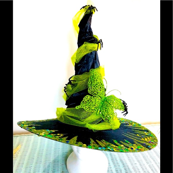 Witch hat Black & green spiders and butterfly sparkle covered broom top & bottom - Picture 3 of 15
